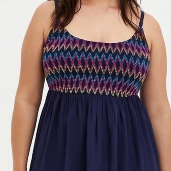 Torrid Multicolor Zigzag Crop Top - Picture 1 of 5